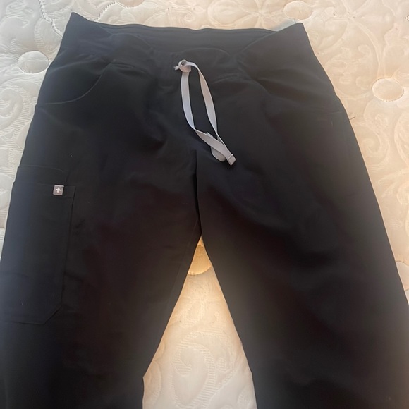 Livingston Scrub Pant - Picture 2 of 4